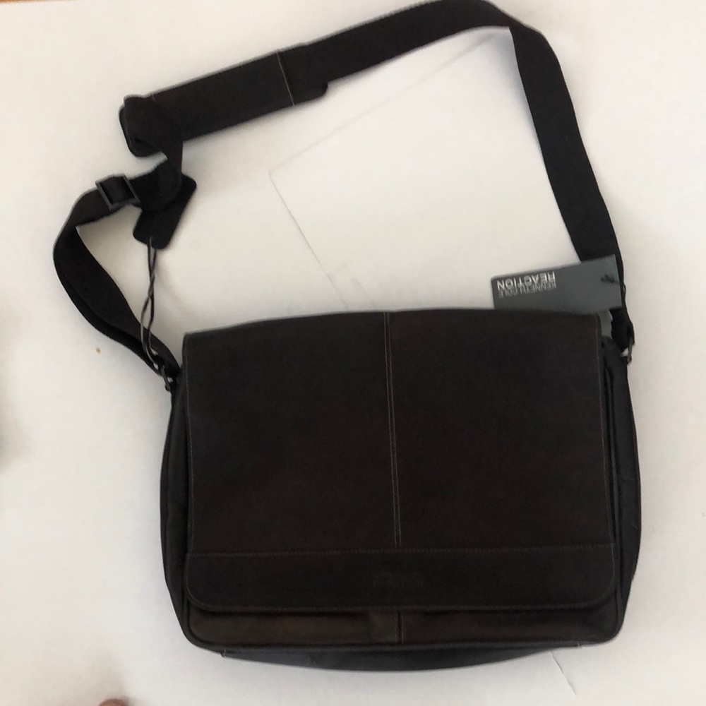 Kenneth Cole REACTION
